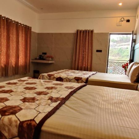 Rr Holiday Homes Kodaikanal Exterior photo